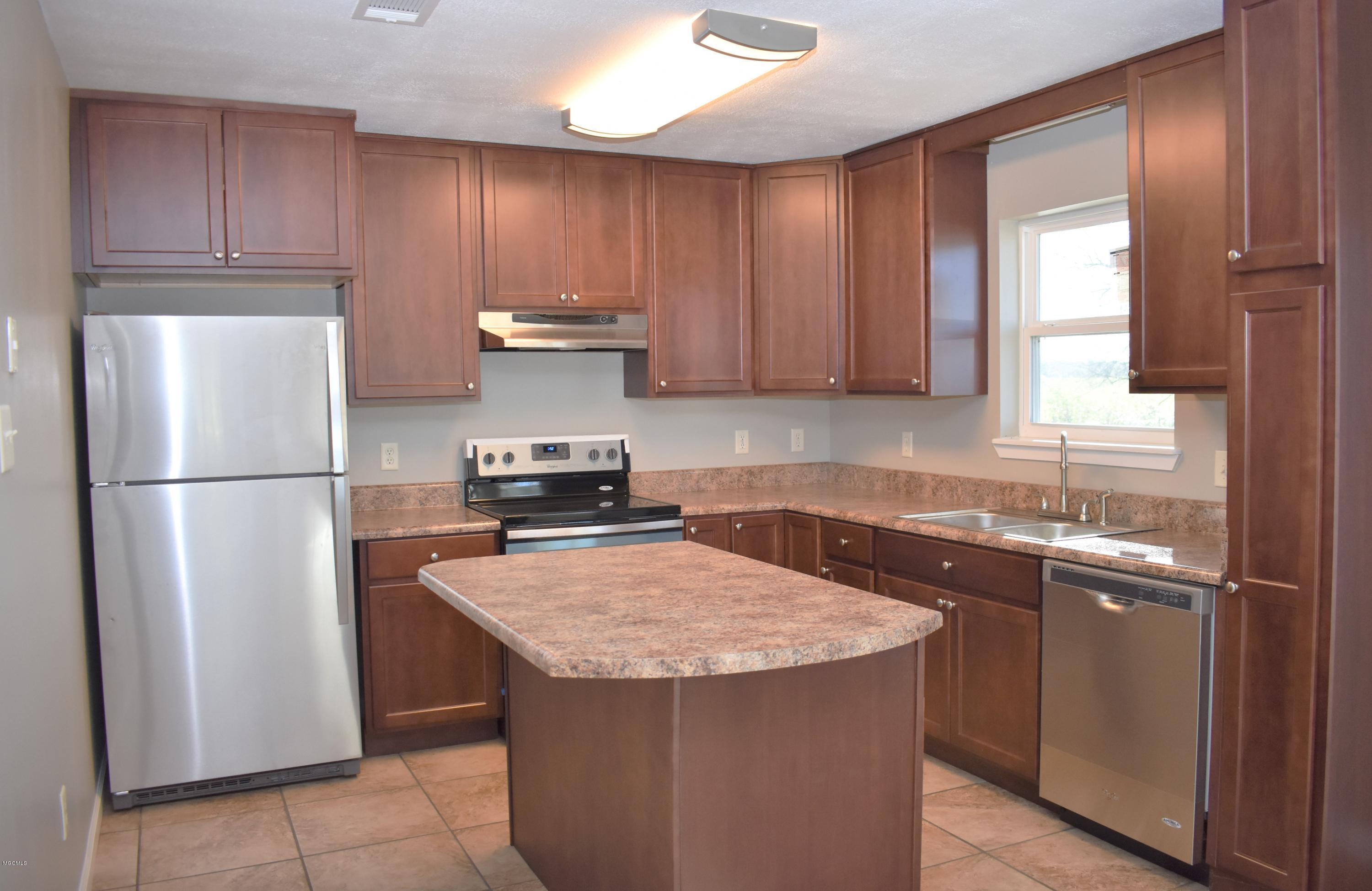 1279 Stonecypher Road Lucedale, MS 39452 - Photo 6 of 24 kitchen (4)