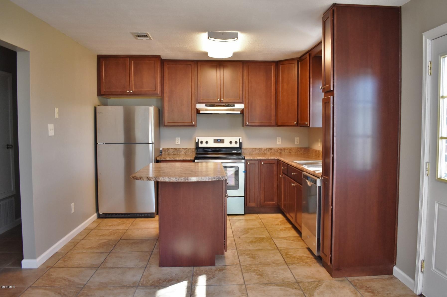 1279 Stonecypher Road Lucedale, MS 39452 - Photo 9 of 24 Kitchen