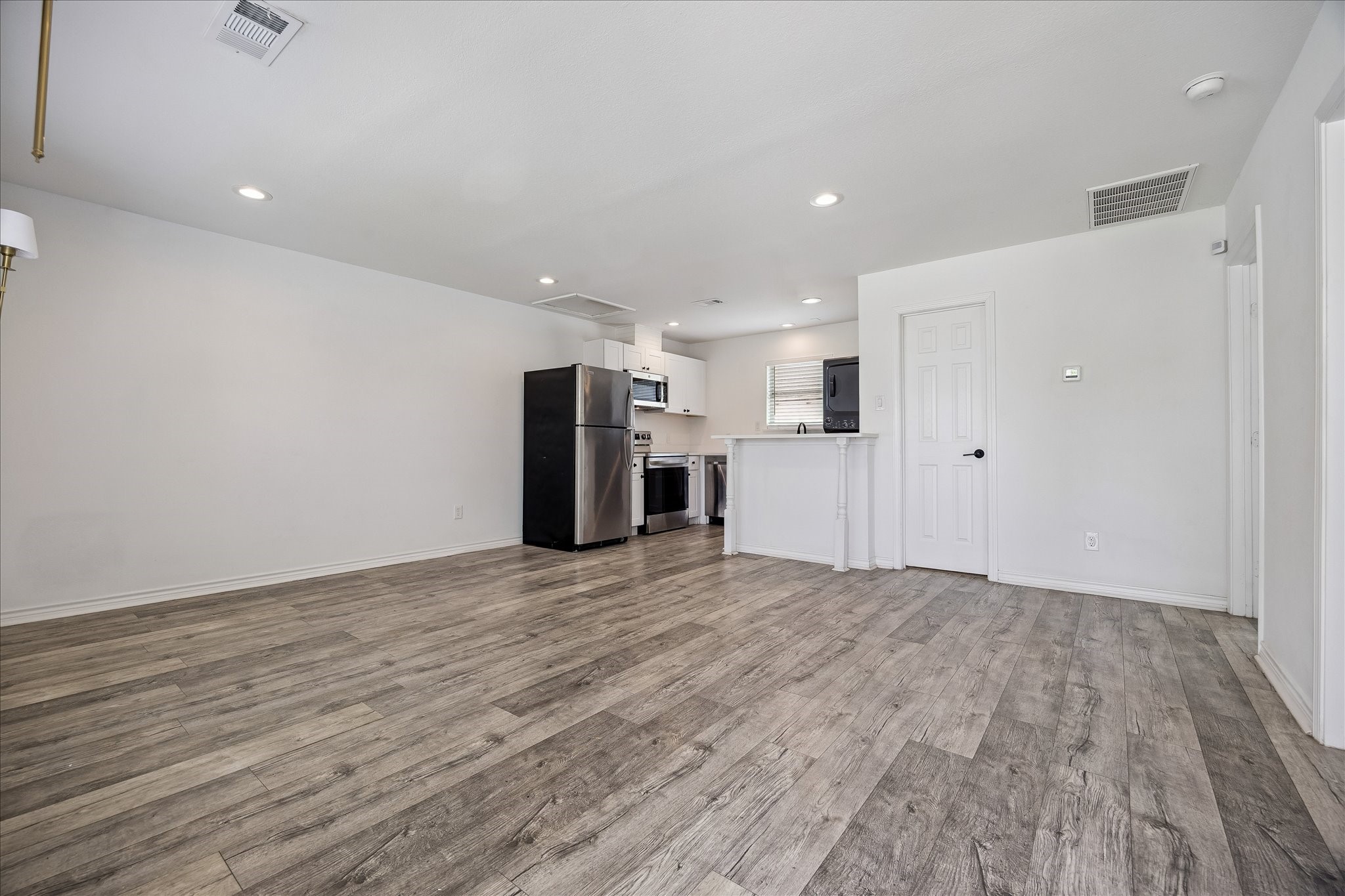 2610 Cochran Street, Unit B Houston, TX 77009 - Photo 6 of 15