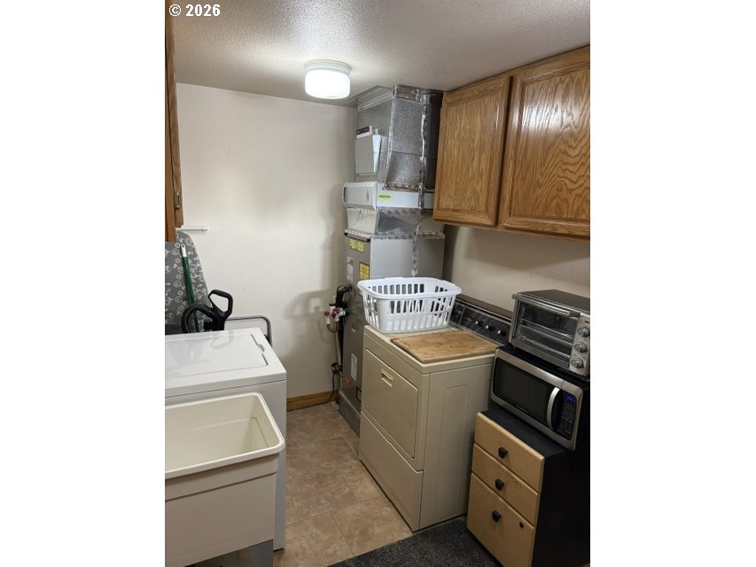 64810 McGrath Road Bend, OR 97701 - Photo 12 of 26