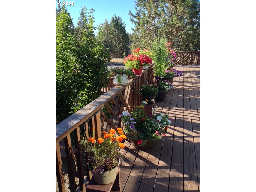 64810 McGrath Road Bend, OR 97701 - Photo 14 of 26