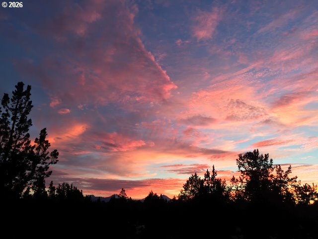 64810 McGrath Road Bend, OR 97701 - Photo 21 of 26