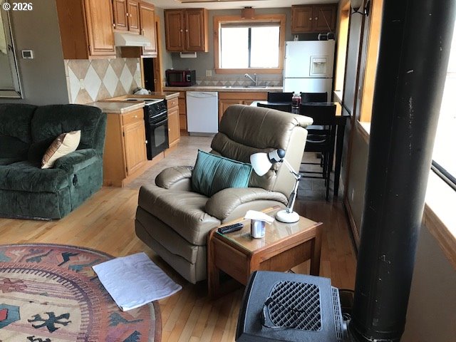 64810 McGrath Road Bend, OR 97701 - Photo 23 of 26