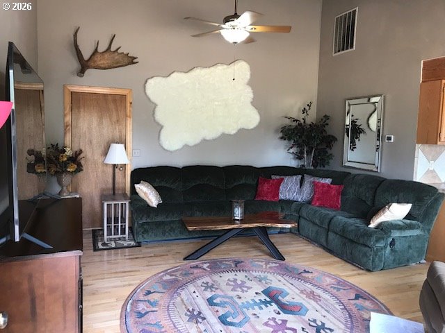 64810 McGrath Road Bend, OR 97701 - Photo 24 of 26