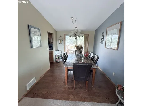 $899,000 | 64810 McGrath Road, Bend, OR 97701
