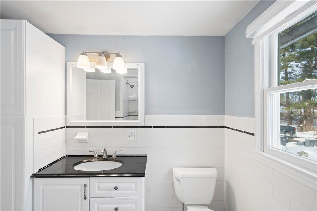 272 Arnold Road Coventry, RI 02816 - Photo 9 of 19