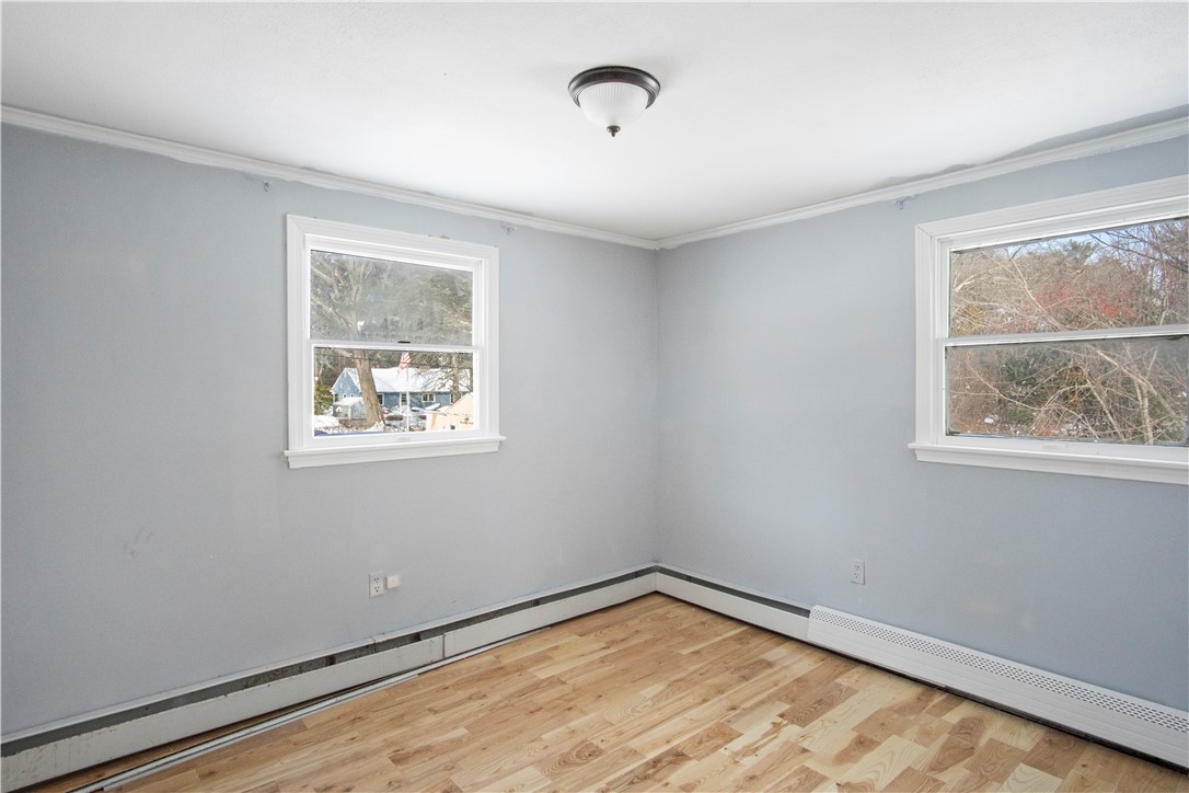 272 Arnold Road Coventry, RI 02816 - Photo 10 of 19