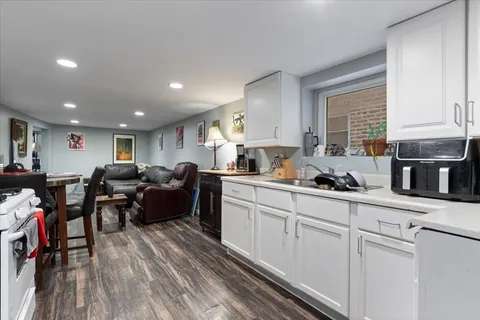 $699,000 | 4131 West Nelson Street, Chicago, IL 60641