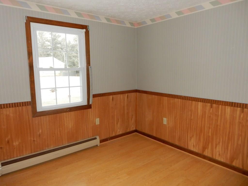 23 Barbara Street Springvale, ME 04083 - Photo 7 of 18 Photo