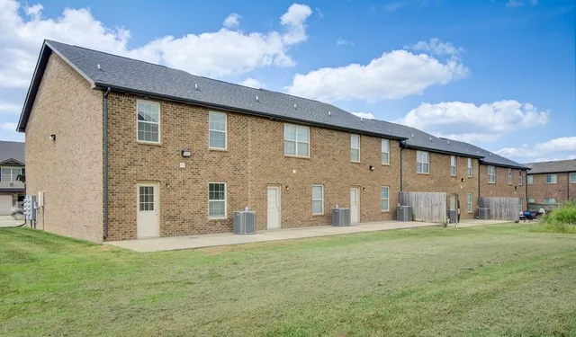 $1,450 | 121 Melbourne Drive, Unit G, Clarksville, TN 37043