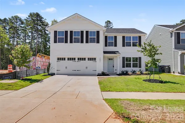 $2,695 | 10051 Florentine Way, Charlotte, NC 28214