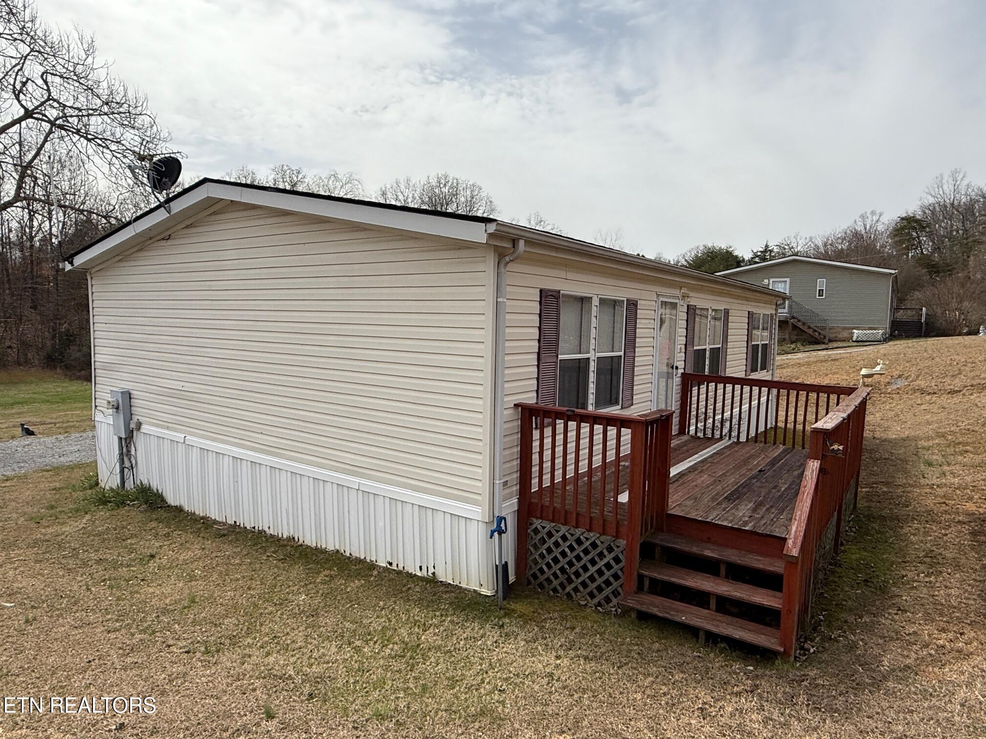 653 Lee Shirley Road Maryville, TN 37801 - Photo 2 of 16 IMG_3696