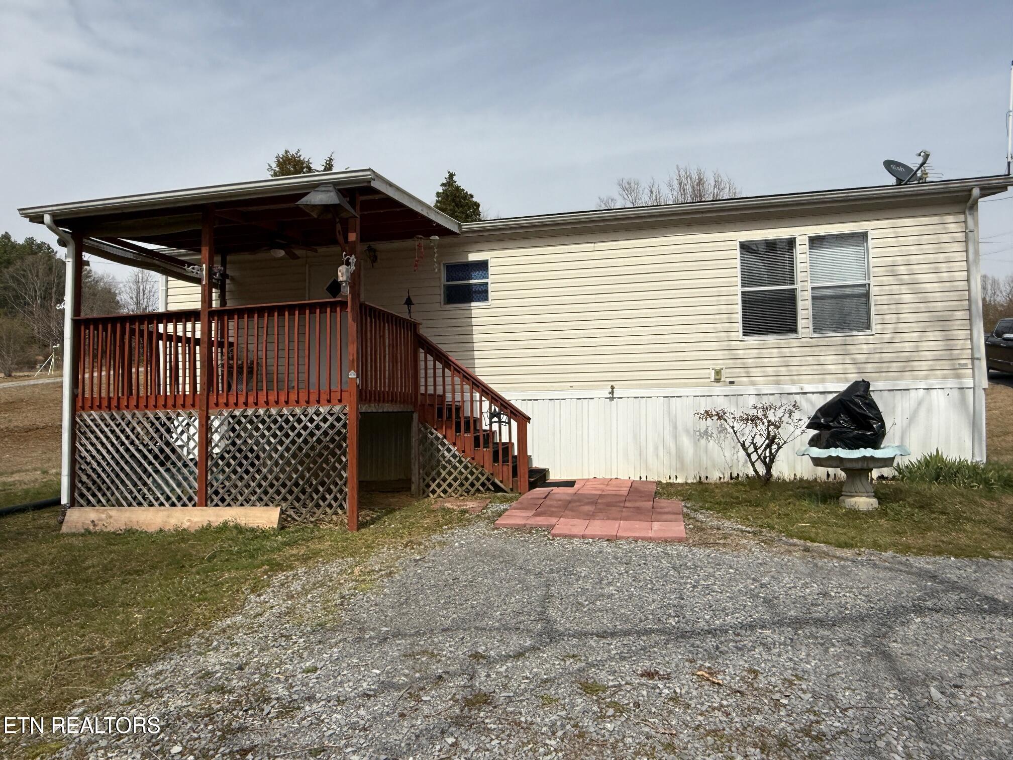 653 Lee Shirley Road Maryville, TN 37801 - Photo 3 of 16 IMG_3691