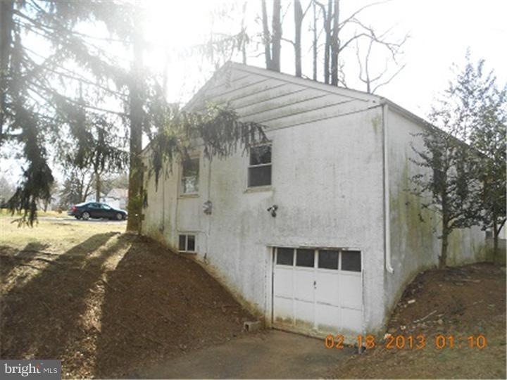 801 West King Road Malvern, PA 19355 - Photo 3 of 16 Exterior Side