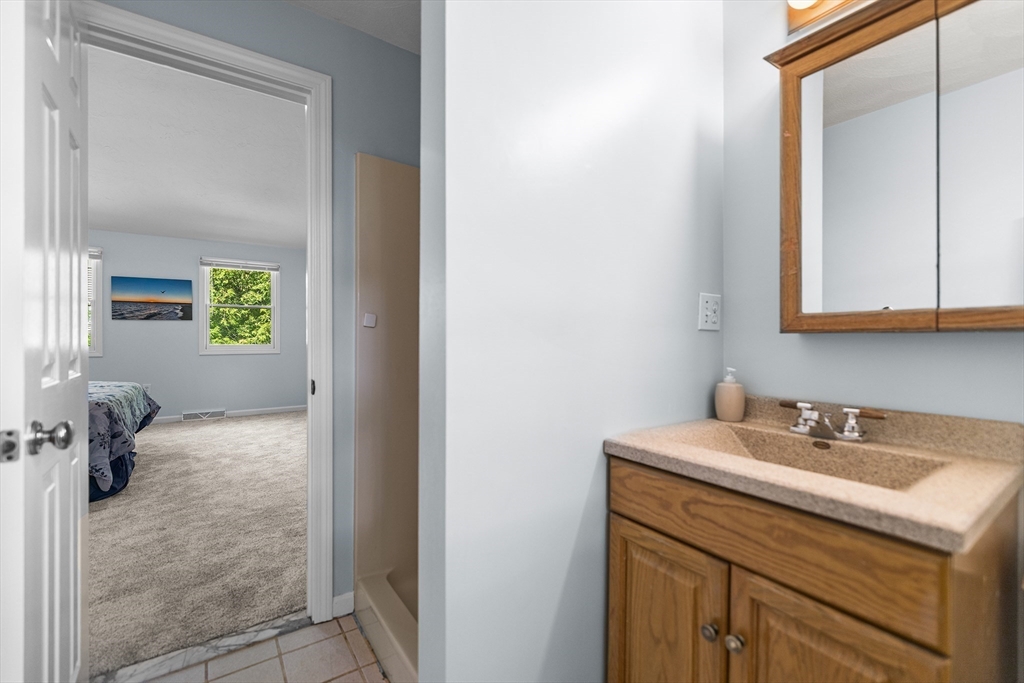 89 Old Andover Road North Reading, MA 01864 - Photo 21 of 42