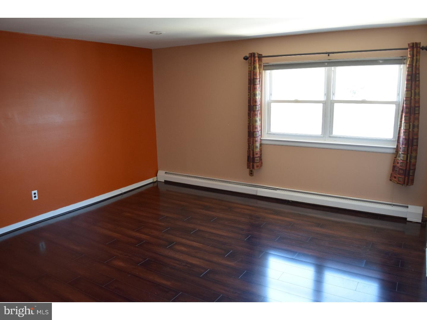 10814 Rayland Road Philadelphia, PA 19154 - Photo 14 of 22 Master Bedroom