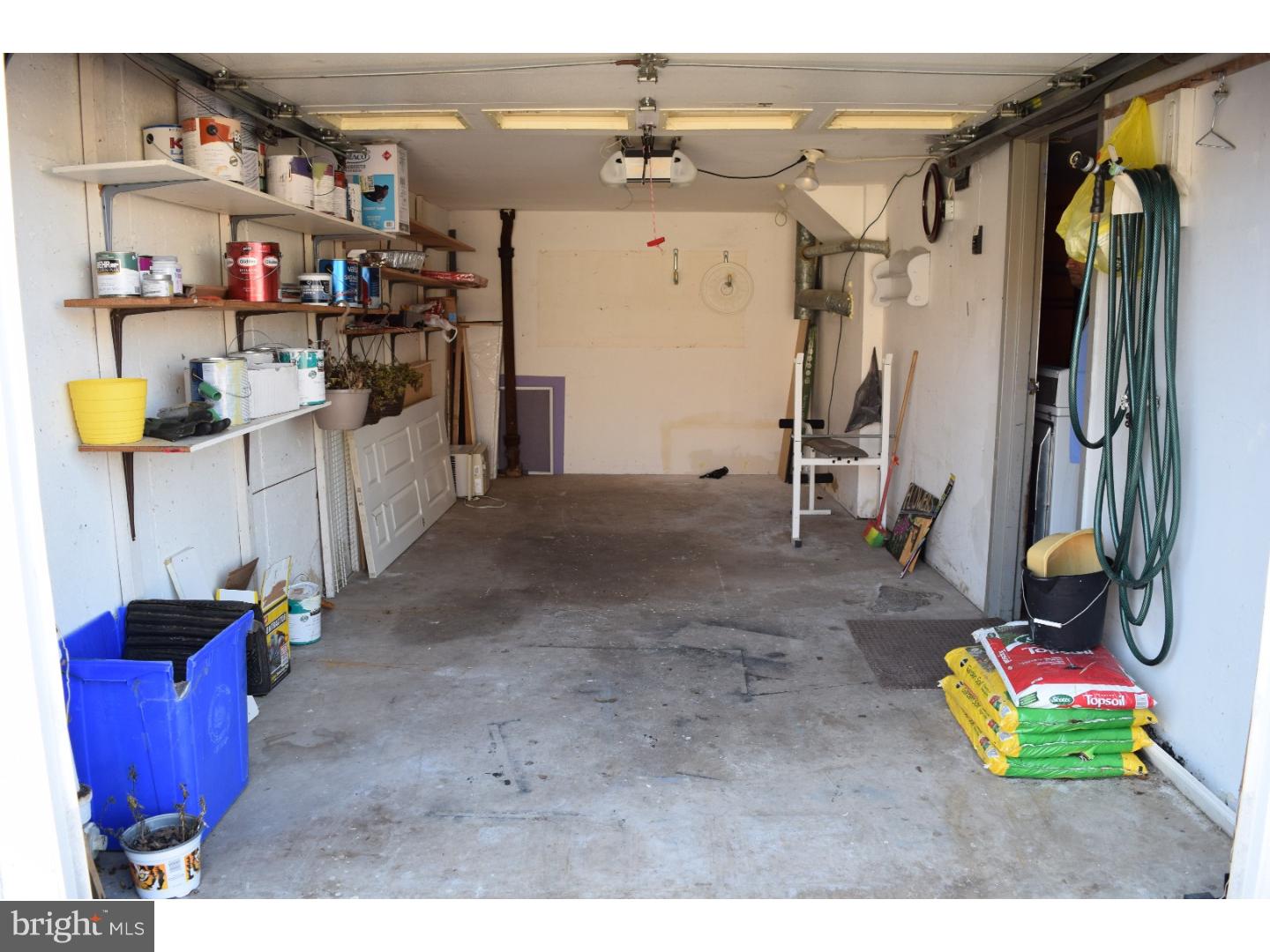 10814 Rayland Road Philadelphia, PA 19154 - Photo 20 of 22 Garage