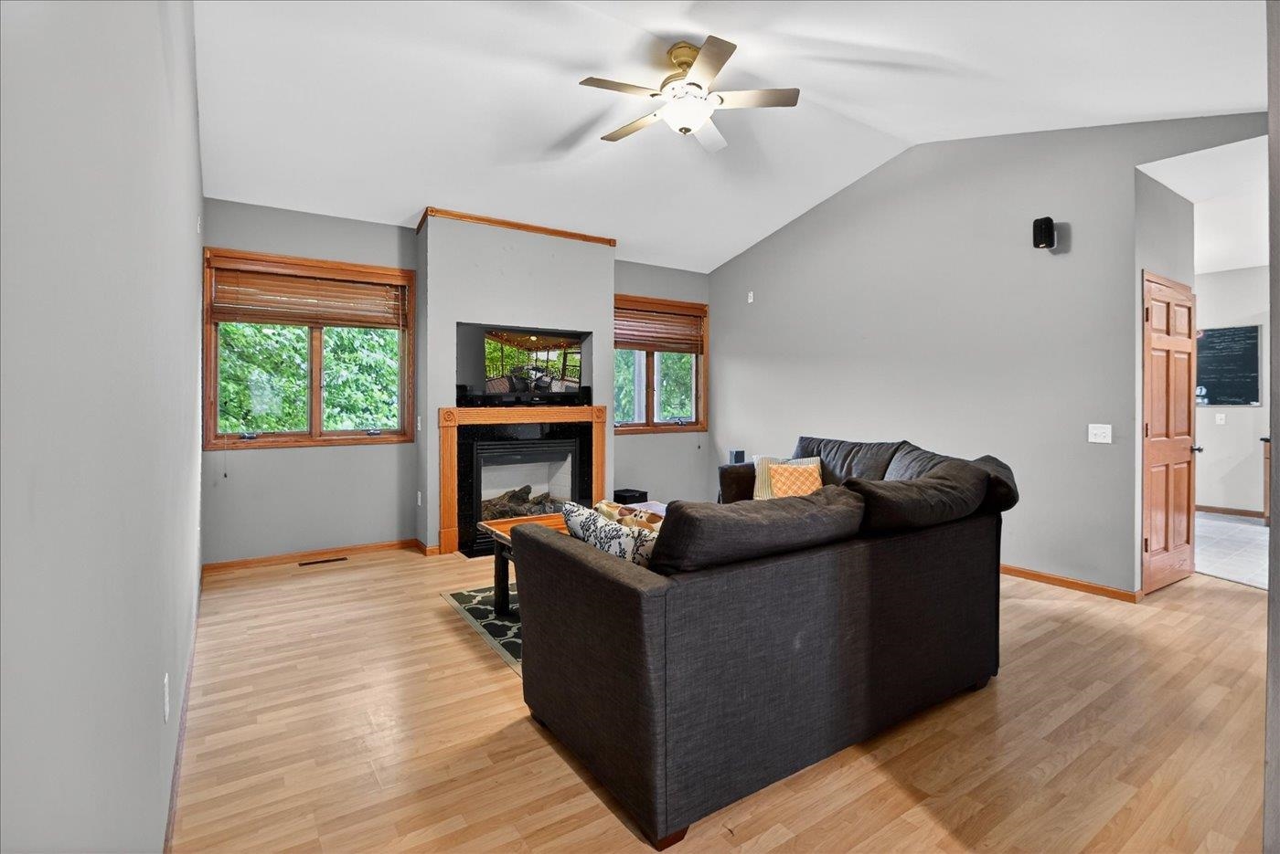 100 East Gonstead Road Mount Horeb, WI 53572 - Photo 27 of 78