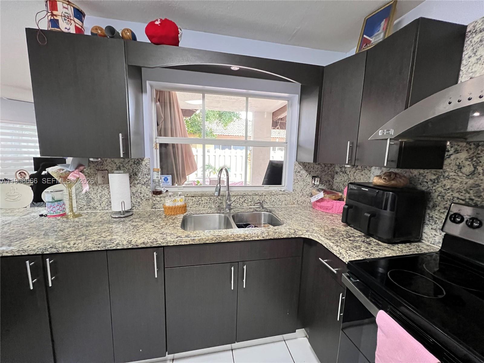 13249 Northwest 9th Lane Miami, FL 33182 - Photo 23 of 55