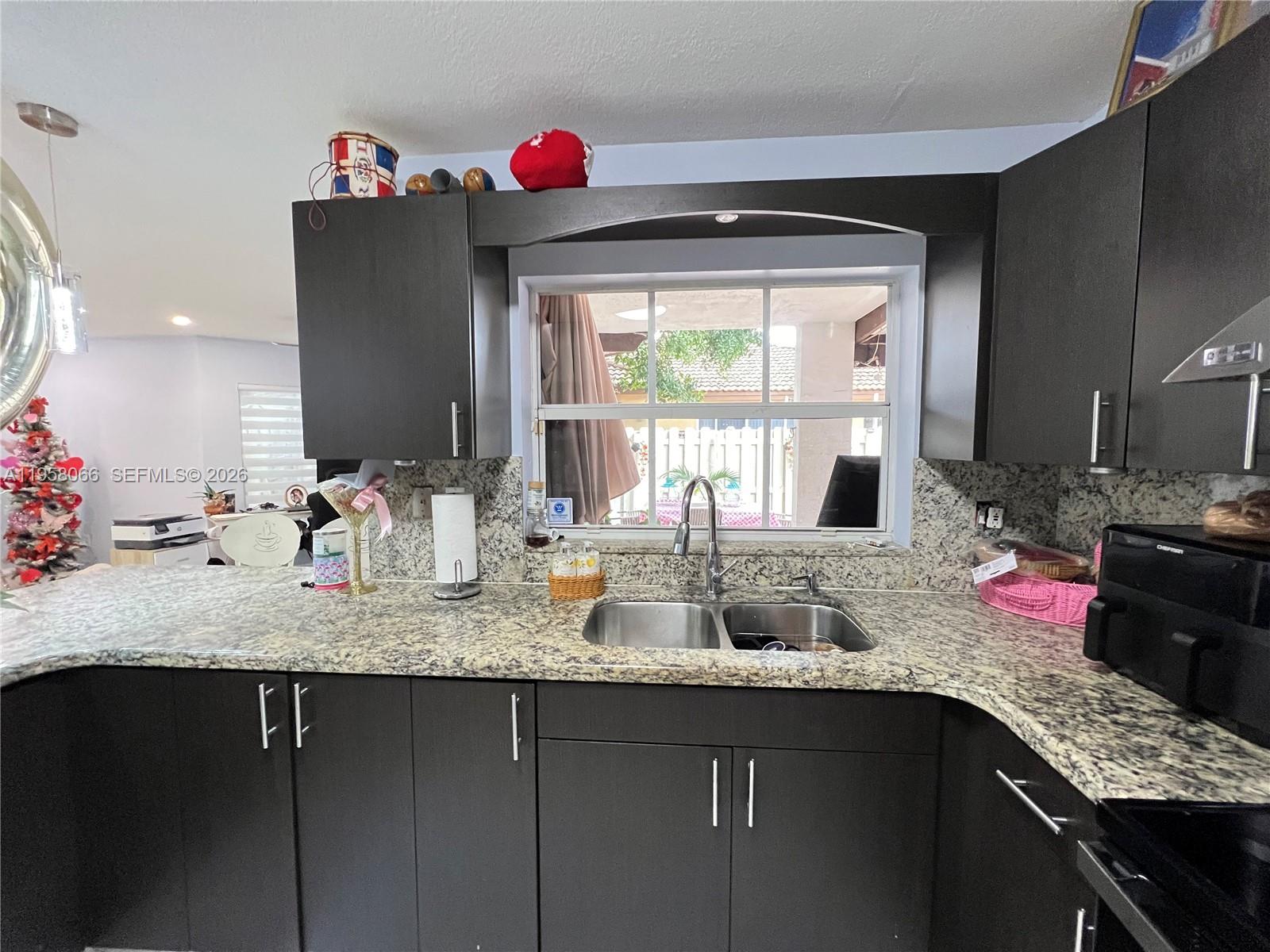 13249 Northwest 9th Lane Miami, FL 33182 - Photo 24 of 55