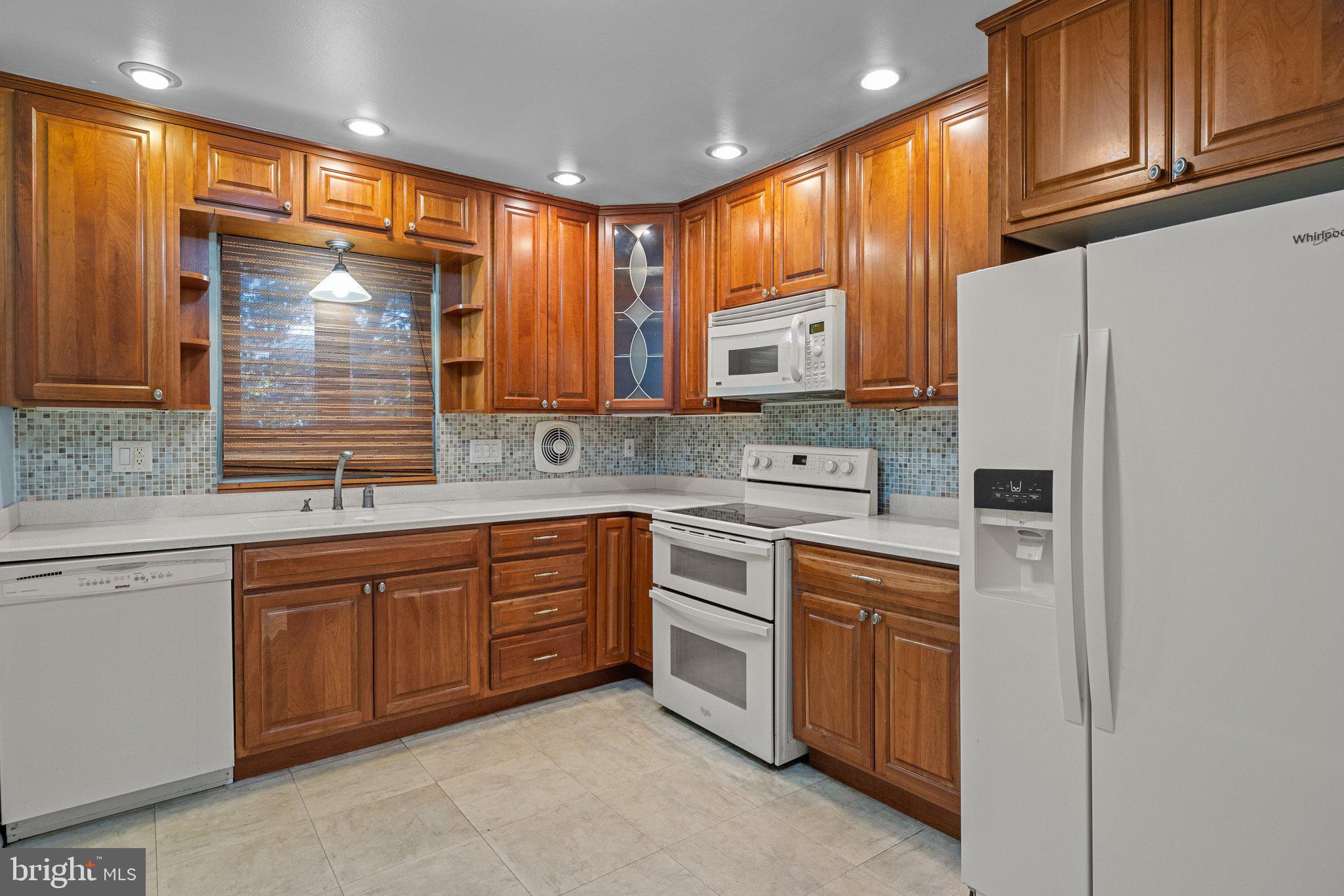 13071 Stevens Road Philadelphia, PA 19116 - Photo 13 of 33