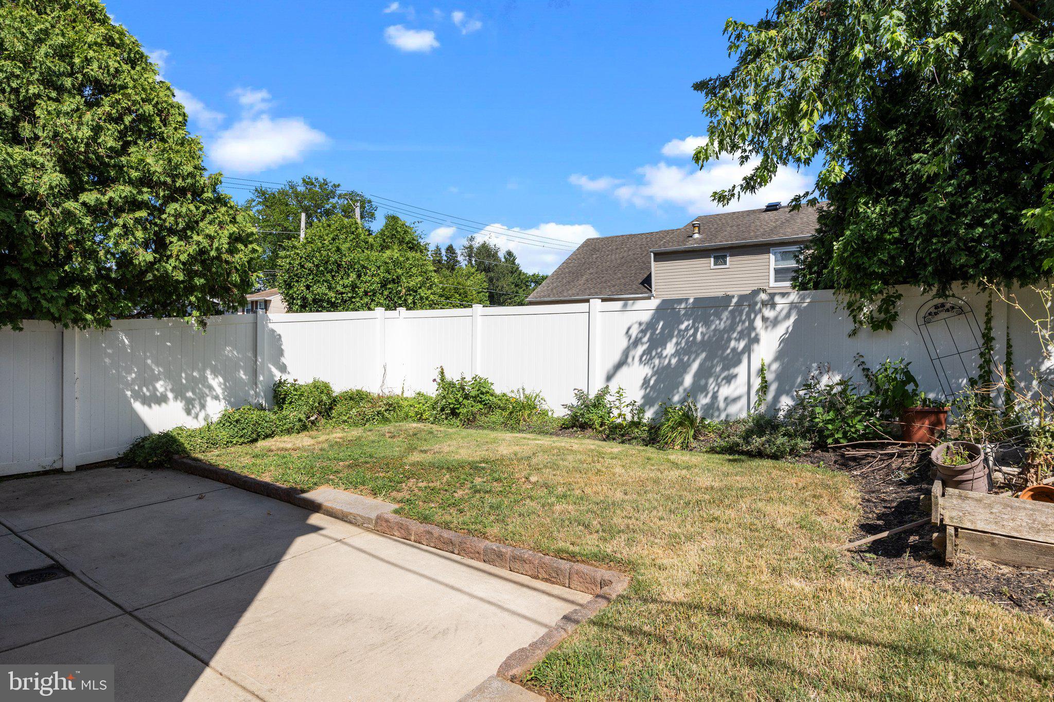 13071 Stevens Road Philadelphia, PA 19116 - Photo 31 of 33