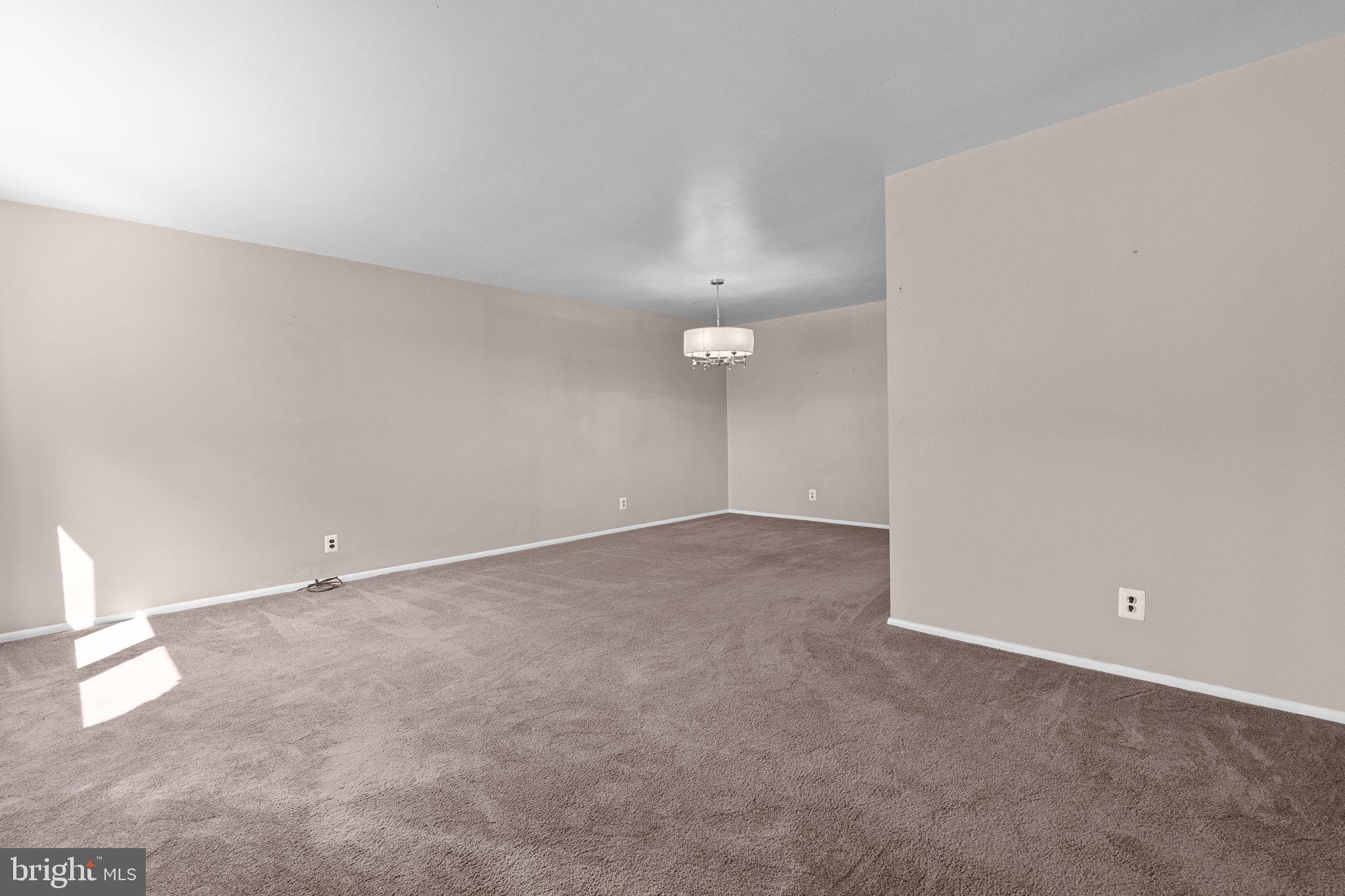 13071 Stevens Road Philadelphia, PA 19116 - Photo 8 of 33