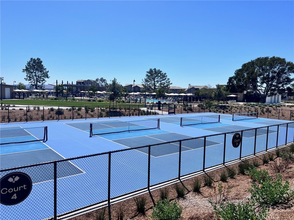 215 Sash Irvine, CA 92618 - Photo 26 of 31 a view of a outdoor space