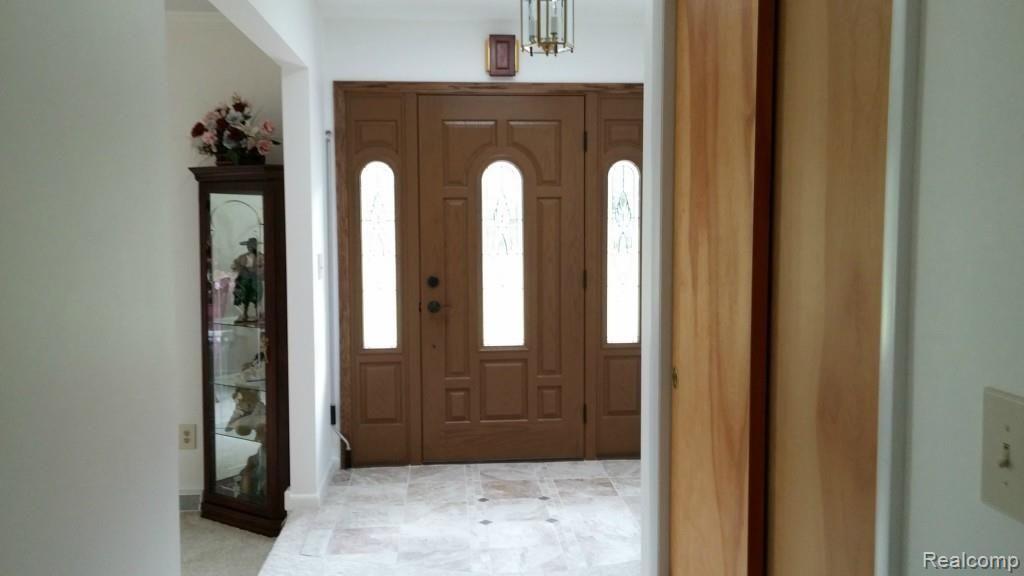 40700 Robbe Road Belleville, MI 48111 - Photo 6 of 38
