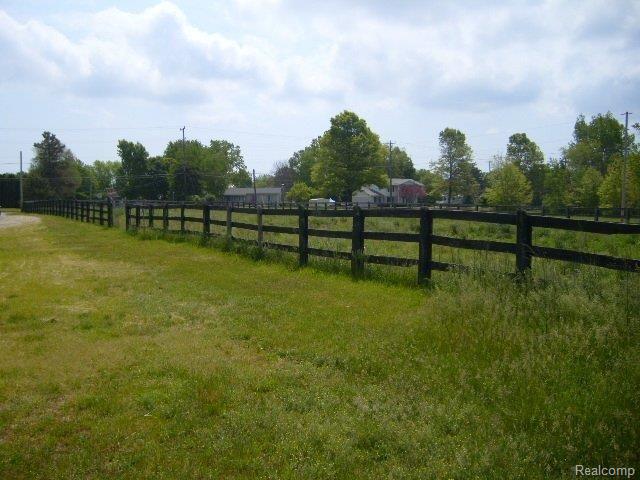298 Sanders Road Oxford, MI 48371 - Photo 21 of 23 Huge Fenced in Area.JPG