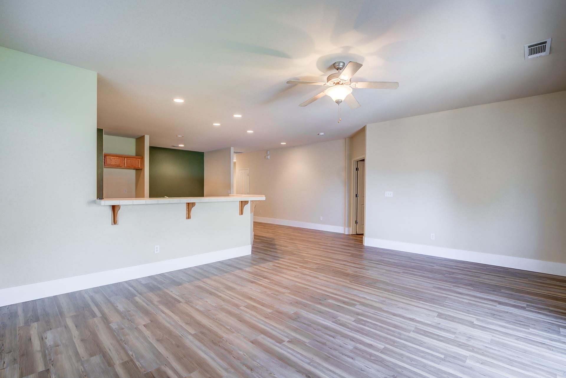 490 Springtime Lane Red Bluff, CA 96080 - Photo 7 of 40