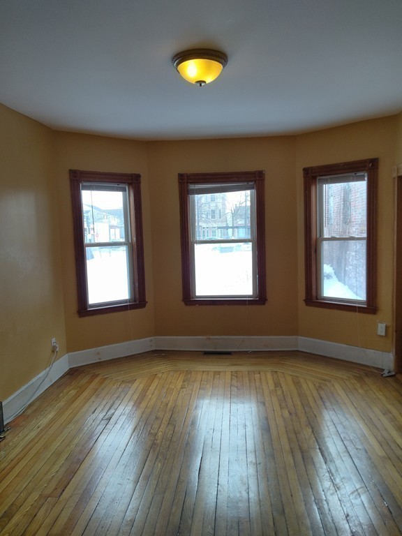 10 Johnston Road Boston, MA 02124 - Photo 10 of 24 Gallery Image 10