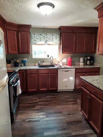 $2,150 | 52 Liberty Street, Unit C2, Plymouth, MA 02360