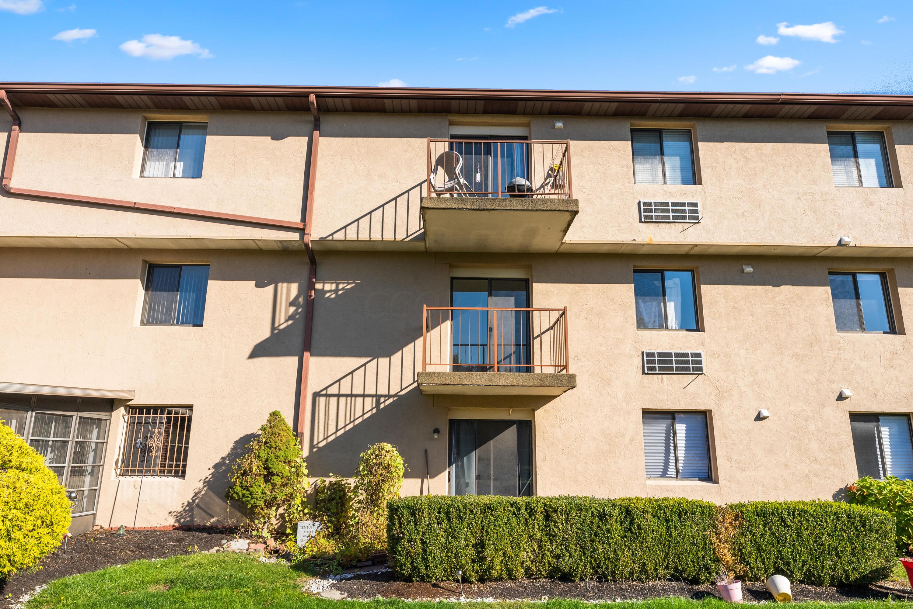 5885 Beechcroft Road, Unit 108 Columbus, OH 43229 - Photo 18 of 23 DSC09332