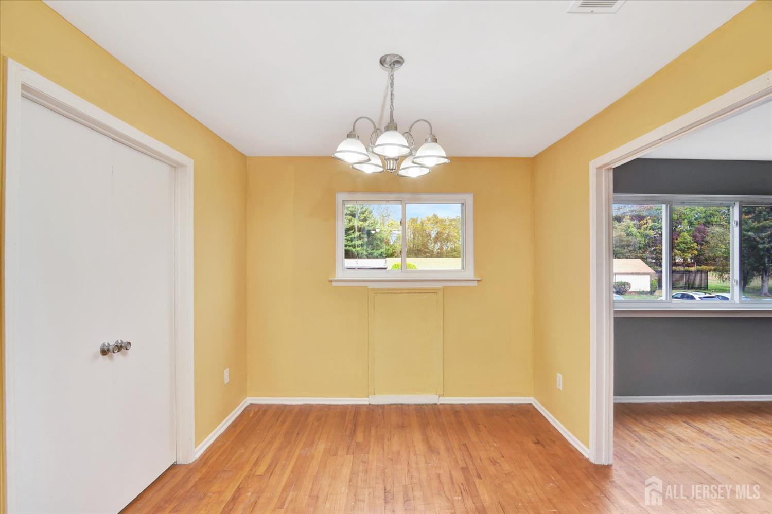 491 College Drive Edison, NJ 08817 - Photo 13 of 36