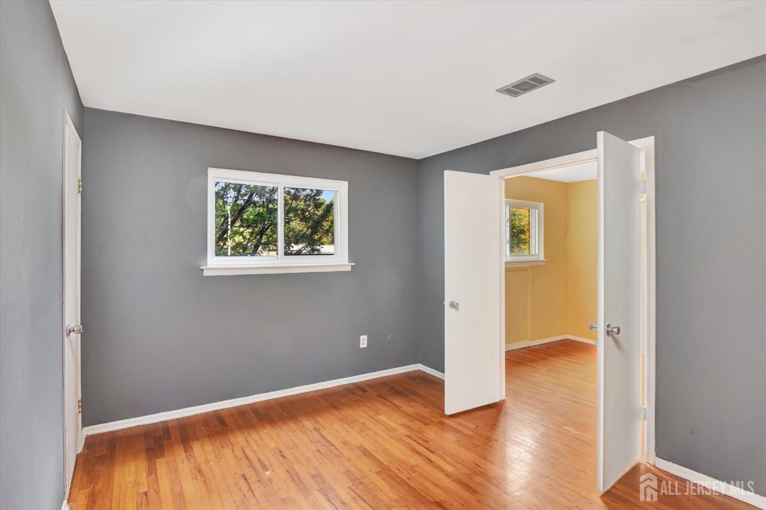 491 College Drive Edison, NJ 08817 - Photo 28 of 36