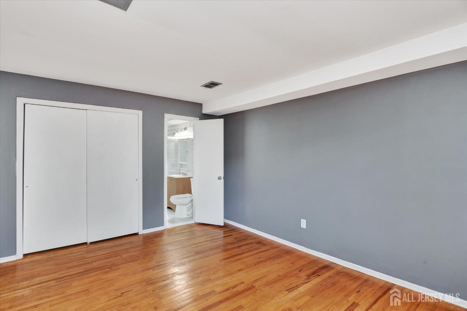 491 College Drive Edison, NJ 08817 - Photo 31 of 36