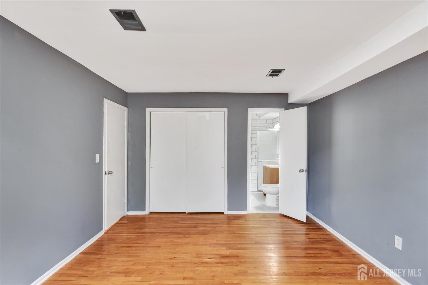 491 College Drive Edison, NJ 08817 - Photo 32 of 36