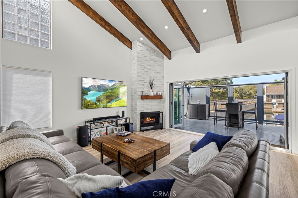 4577 Gateshead Oxnard, CA 93035 - Photo 16 of 47