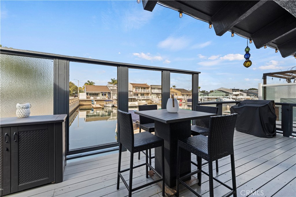 4577 Gateshead Oxnard, CA 93035 - Photo 26 of 47 Recently updated patio deck and private boat dock