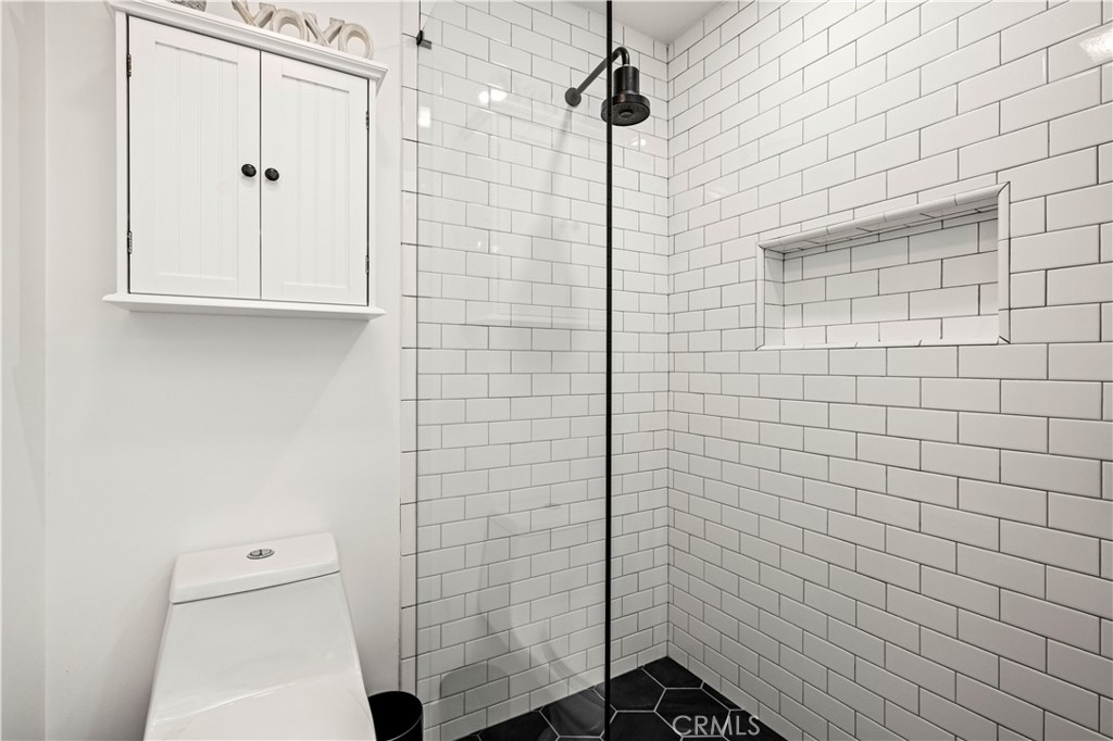 4577 Gateshead Oxnard, CA 93035 - Photo 37 of 47