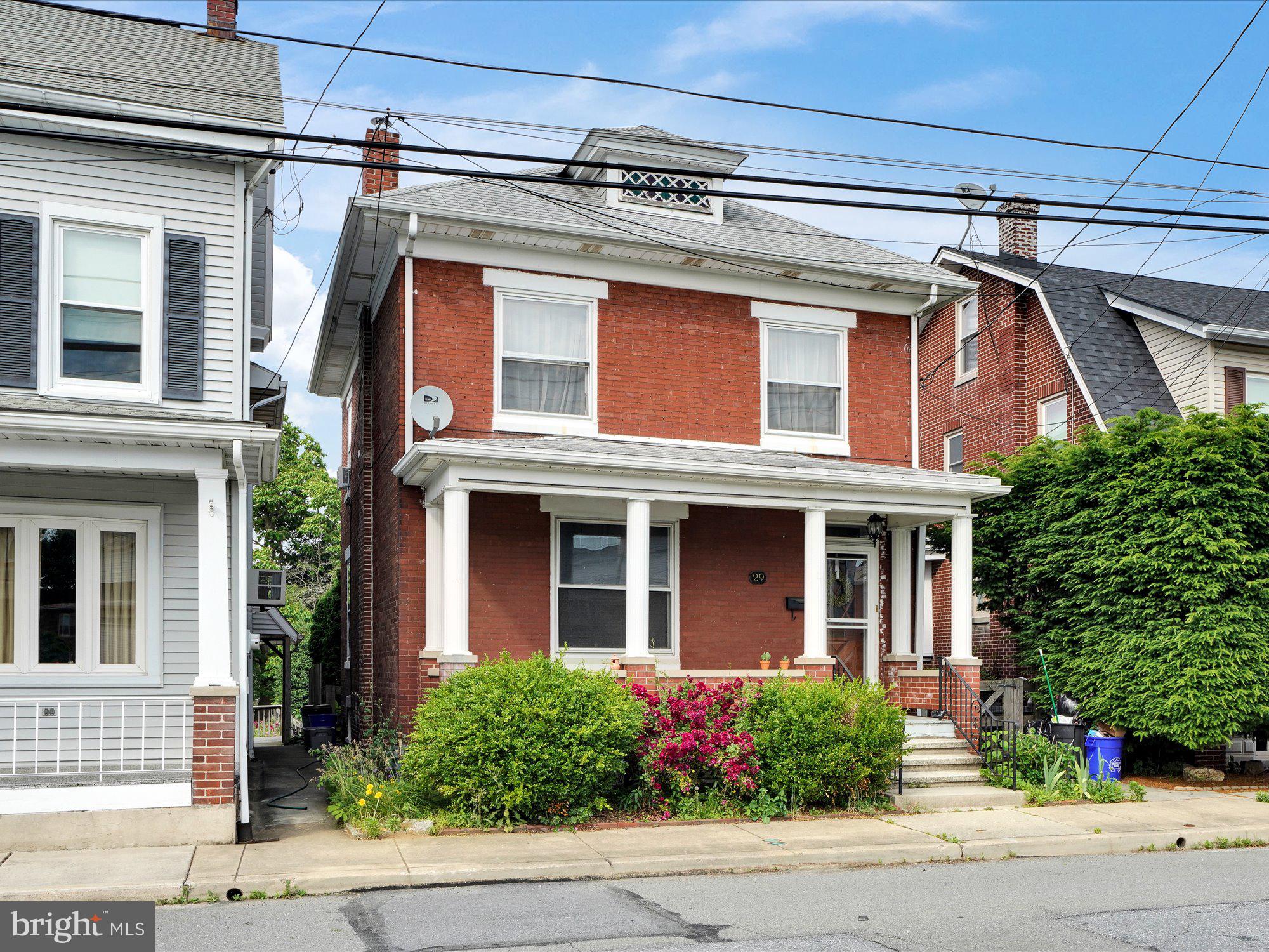 29 Cacoosing Avenue Reading, PA 19608 - Photo 1 of 31 29 Cacoosing Ave in Sinking Spring Township