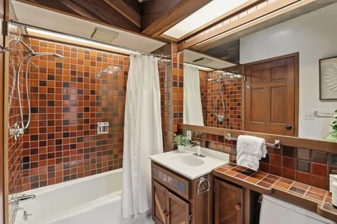 $2,750,000 | 16 Tynan Way, Portola Valley, CA 94028