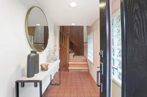 $2,750,000 | 16 Tynan Way, Portola Valley, CA 94028