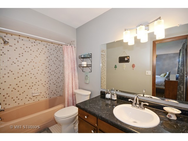 1601 Meadows Road Geneva, IL 60134 - Photo 12 of 16
