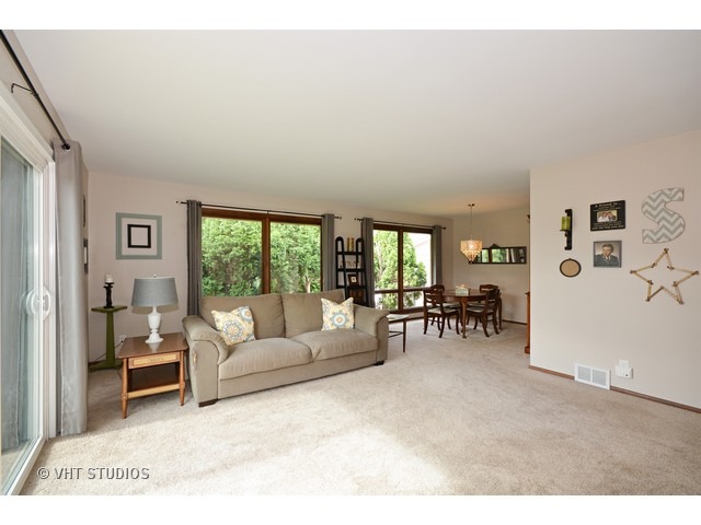 1601 Meadows Road Geneva, IL 60134 - Photo 10 of 16