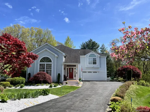 $750,000 | 34 Coventry Circle, Mahopac, NY 10541