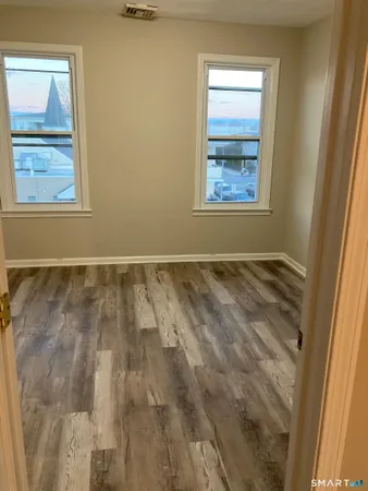 $1,900 | 235 Deacon Street, Bridgeport, CT 06607