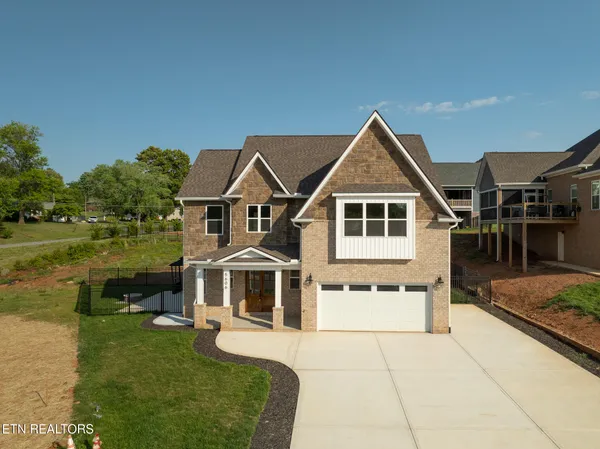 $650,000 | 5606 Belle Maison Lane, Knoxville, TN 37920