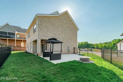 $650,000 | 5606 Belle Maison Lane, Knoxville, TN 37920